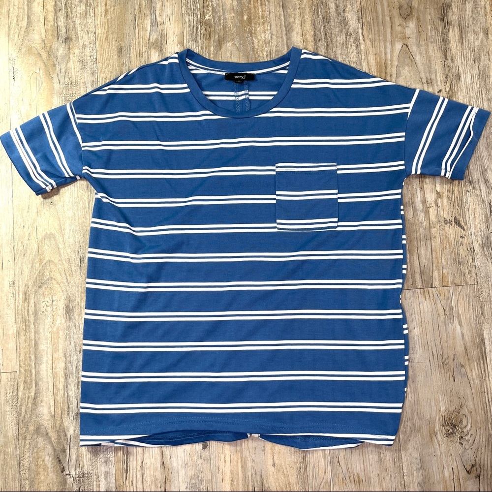 Very J Blue And White Striped Short Sleeve Shirt With Back Slit